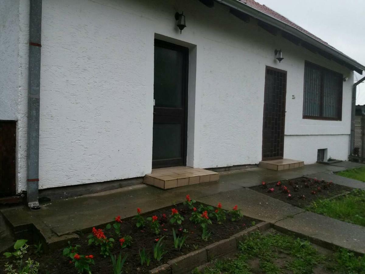 Apartman Romy Pančevo Esterno foto