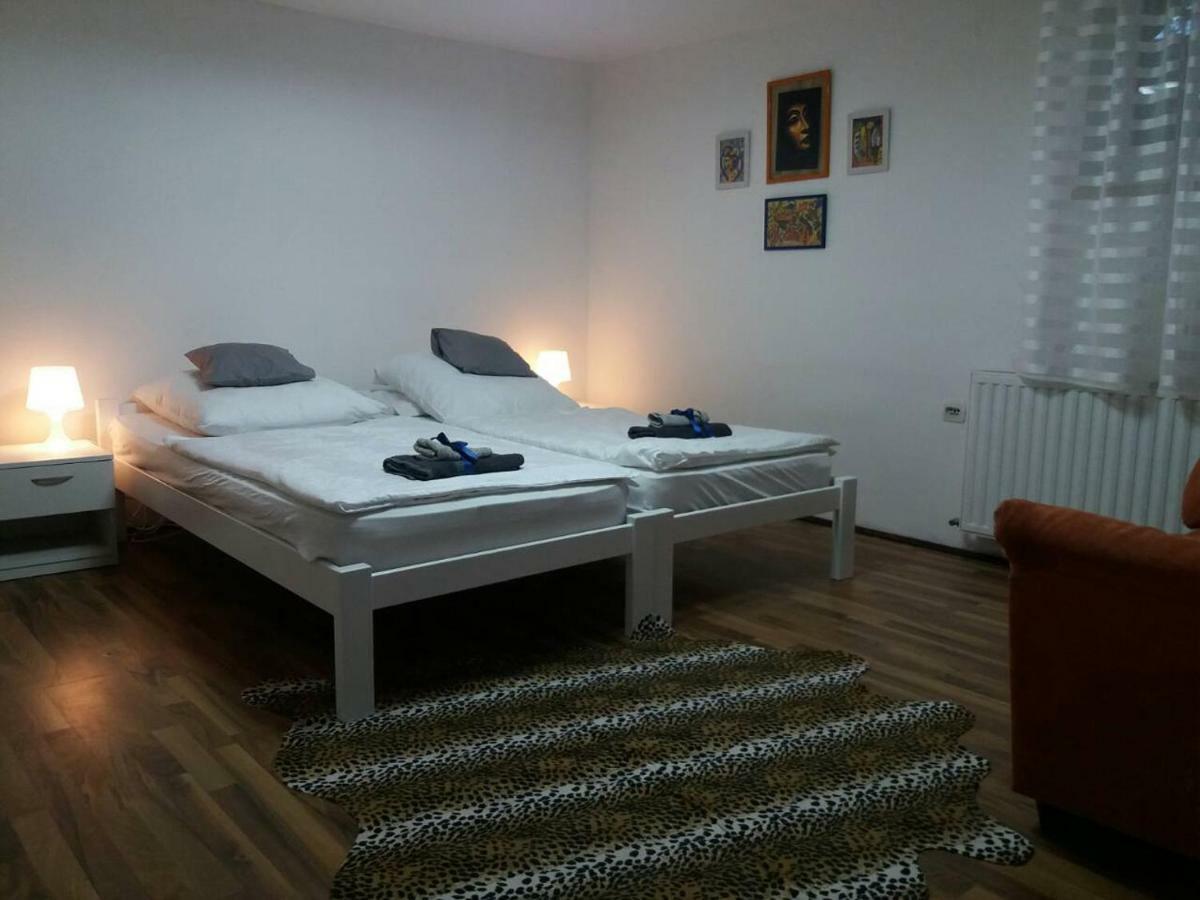 Apartman Romy Pančevo Esterno foto